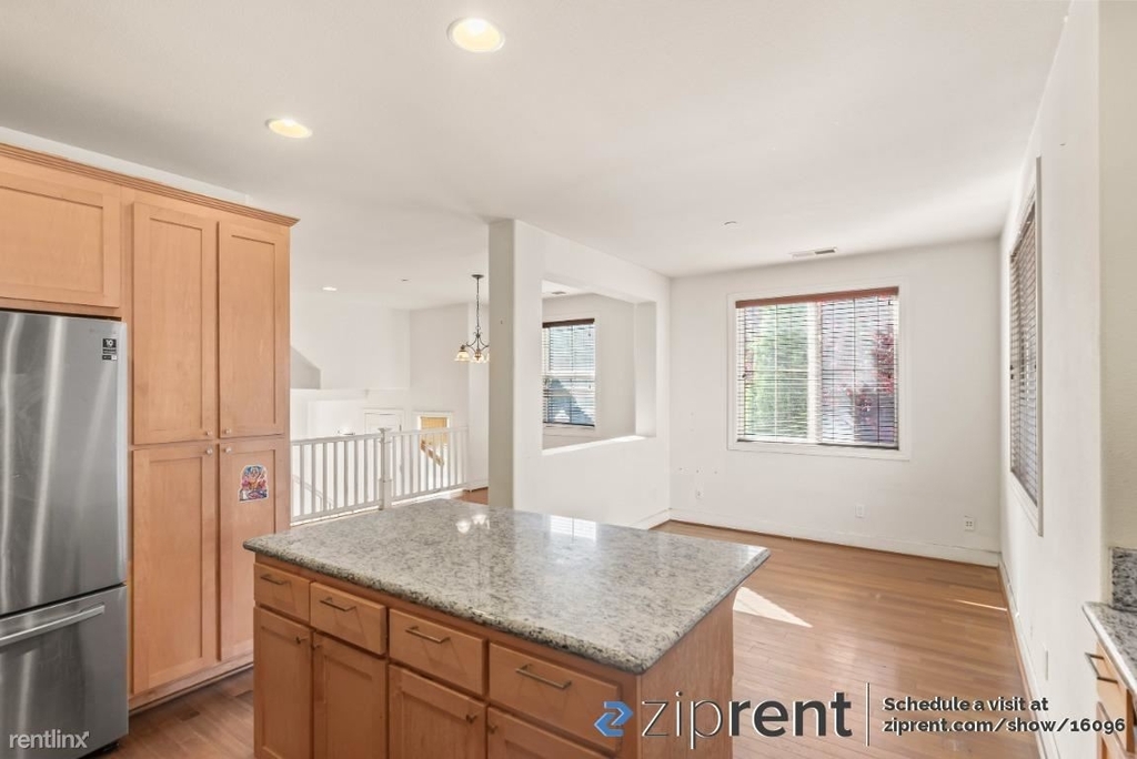 514 Suez Terrace - Photo 15