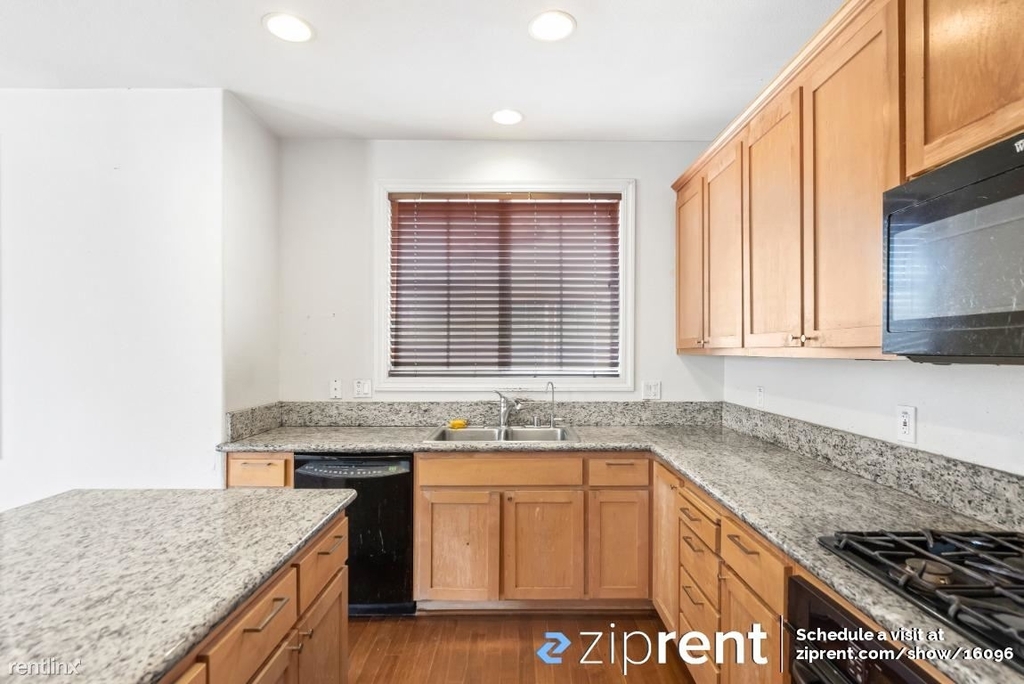 514 Suez Terrace - Photo 14