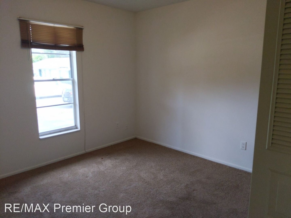 37216 Clinton Ave. Unit #3 - Photo 6