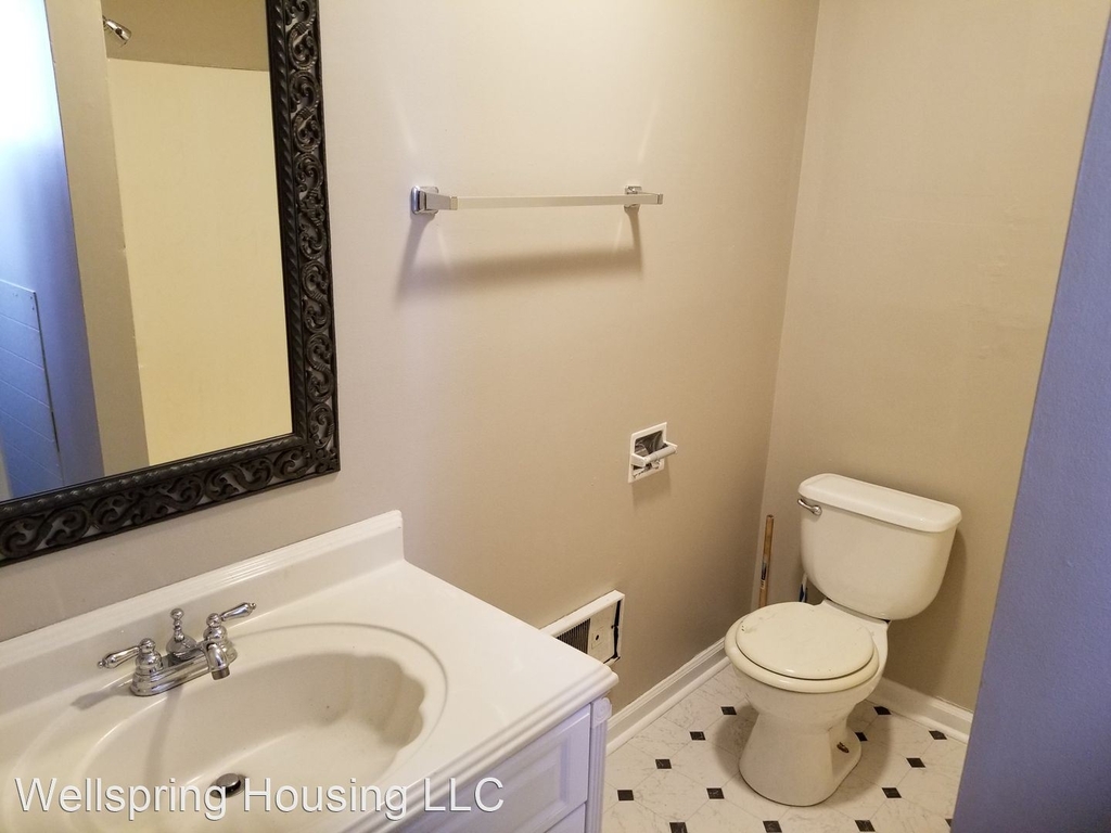 1124 9th Avenue - Photo 4