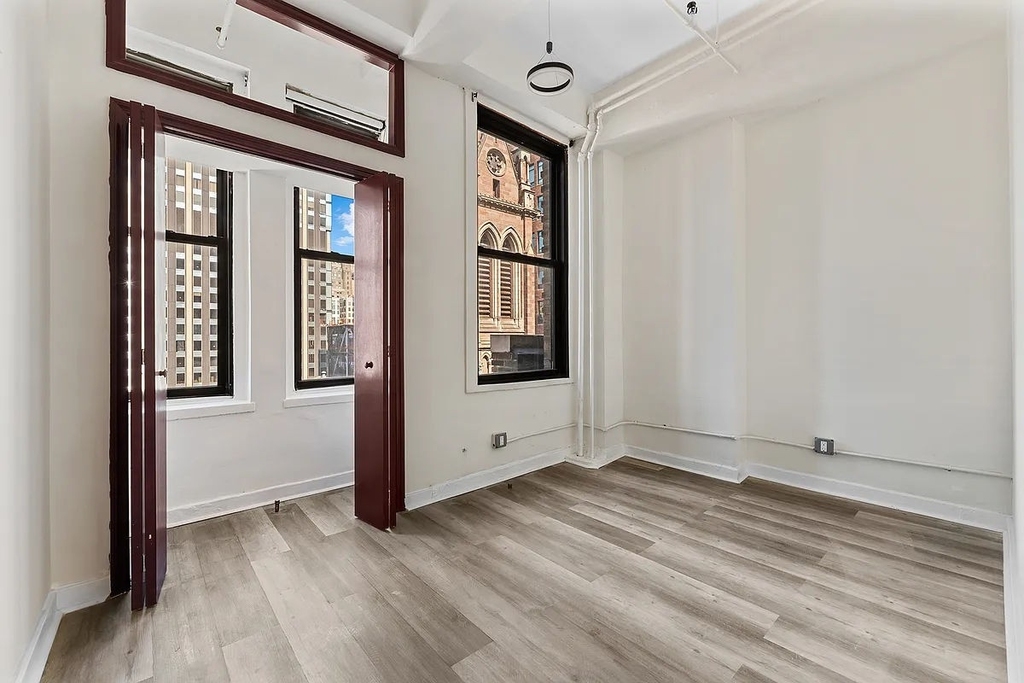 214 West 30th Street - Photo 3