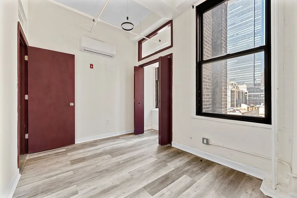 214 West 30th Street - Photo 13