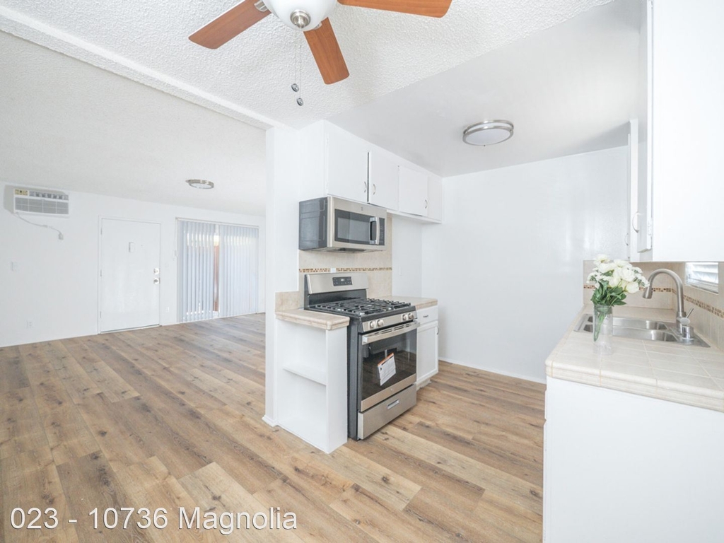 10736 Magnolia Blvd. - Photo 3