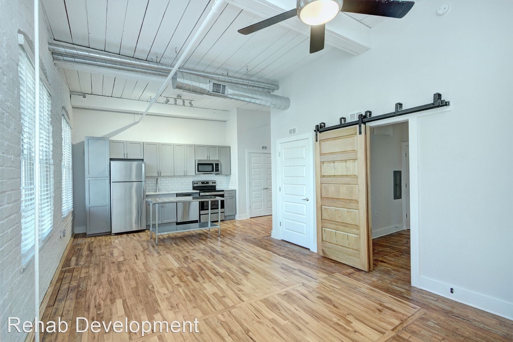 518 Miller Street - Photo 2