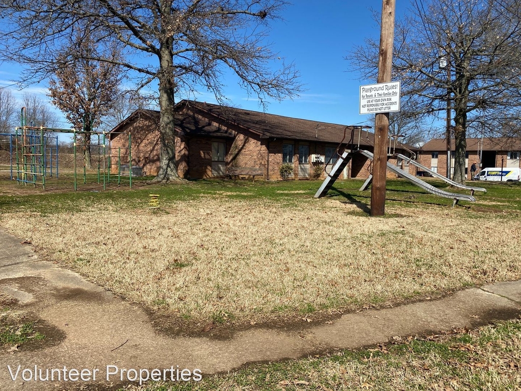 2500 Deanna Circle - Photo 1