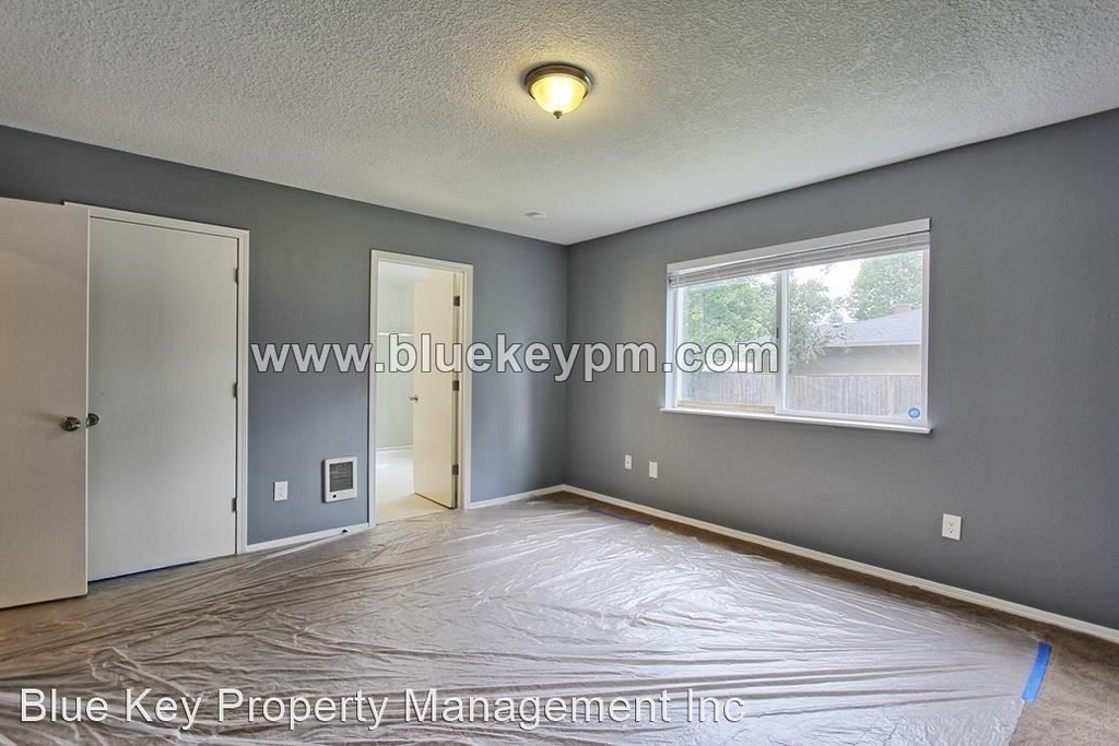 3026 Se 145th Ave - Photo 9