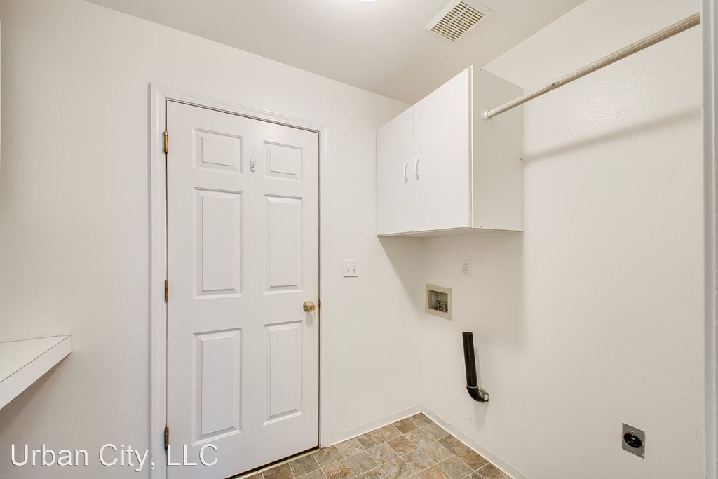 108 Waterbury - Photo 14