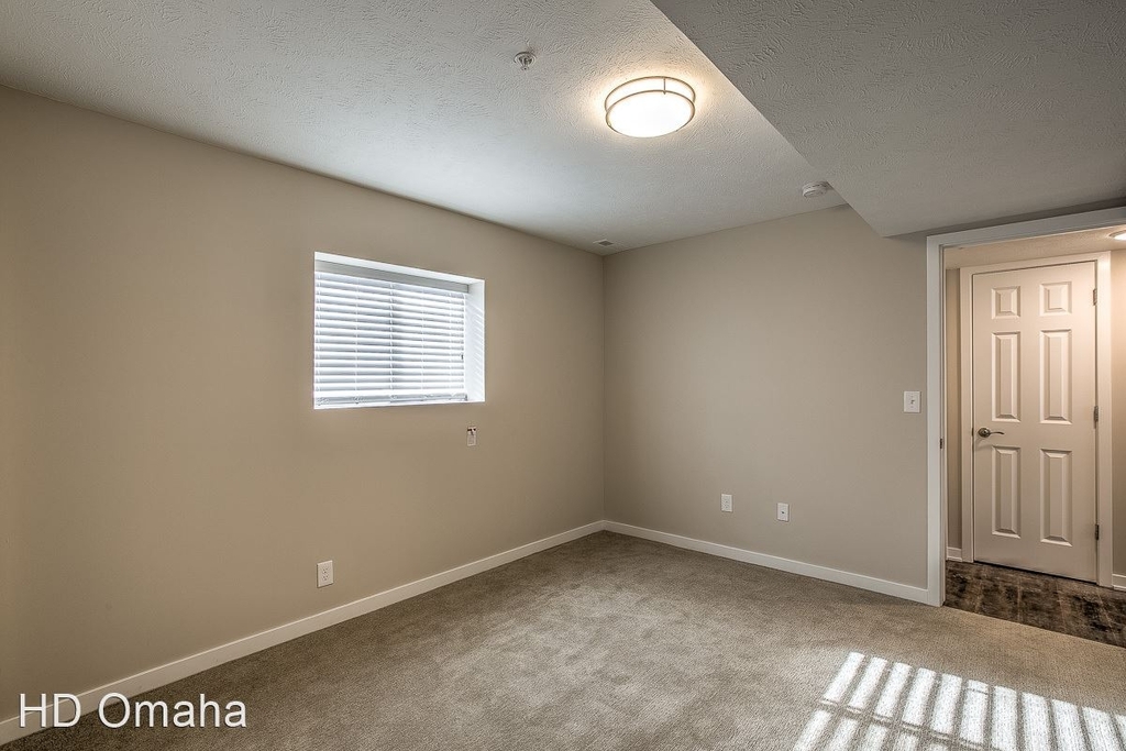 1325 South 30th Avenue - Photo 2