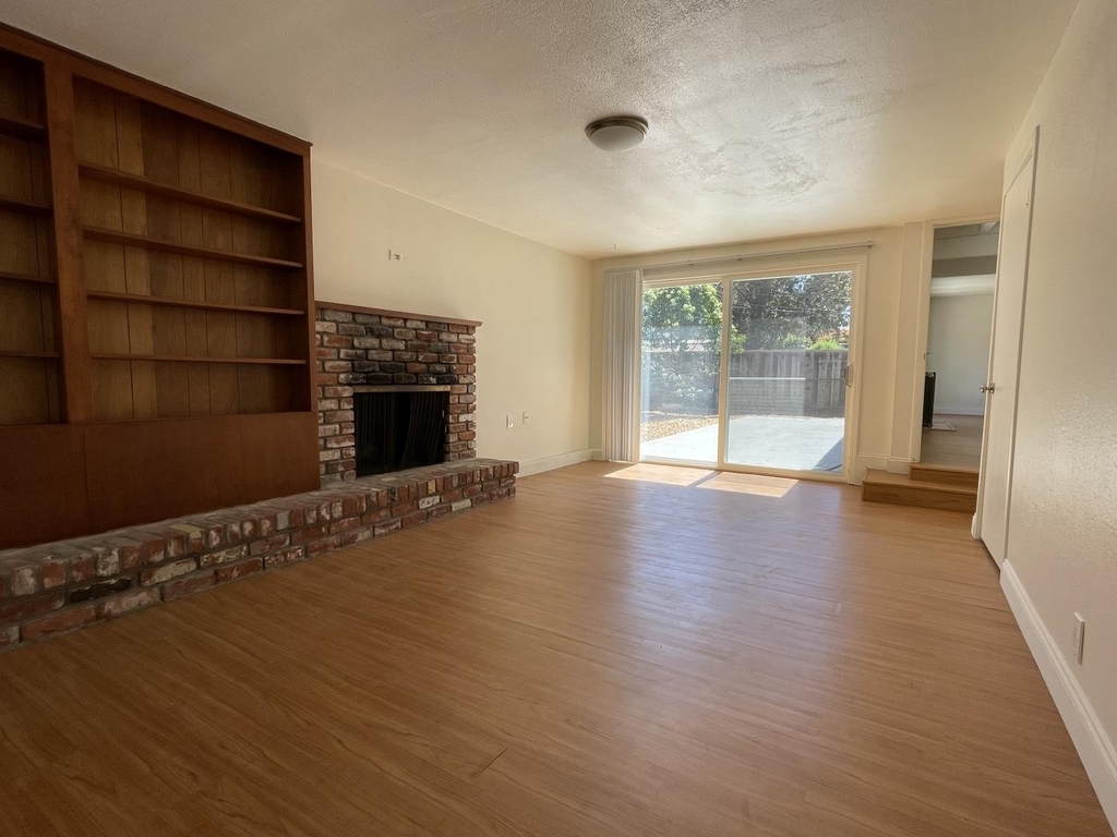 864 S Bernardo Ave - Photo 9