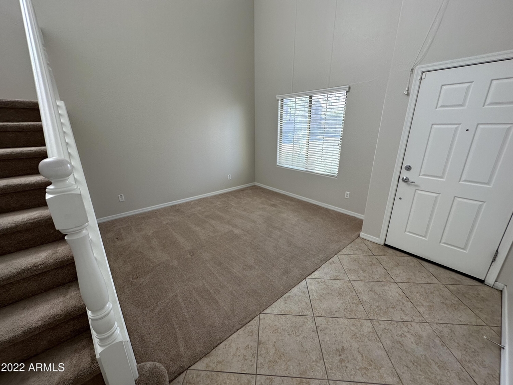 2224 W Beverly Lane - Photo 16