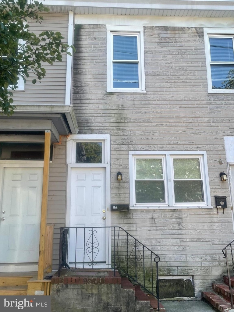 113 E Federal Street - Photo 0