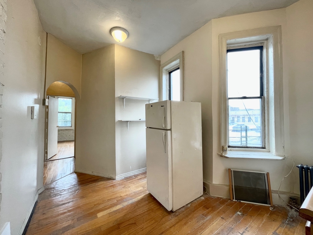 406 East 119th Street - Photo 9