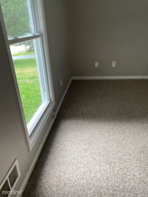 1711 Zoneton Rd - Photo 5