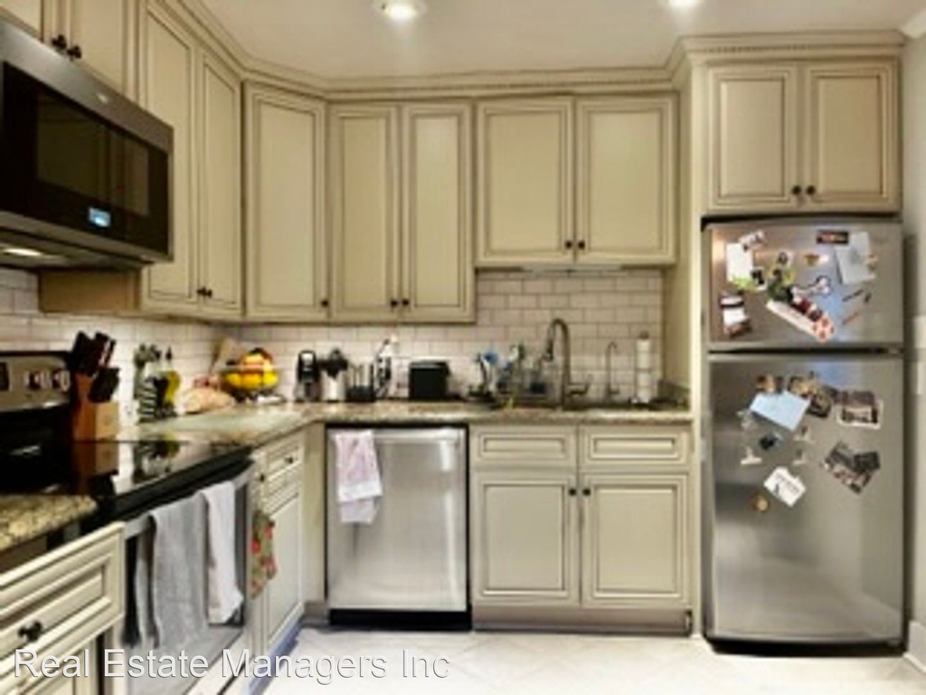 544 Manhasset Rd - Photo 3