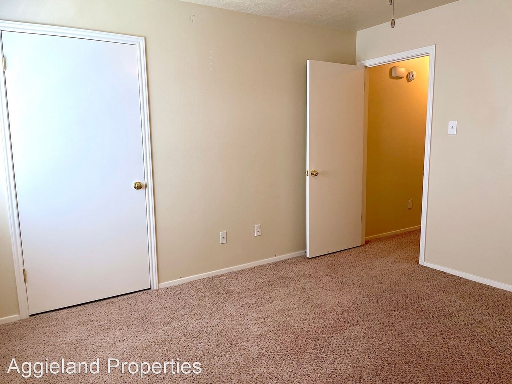 2800 Longmire Dr #60 - Photo 11