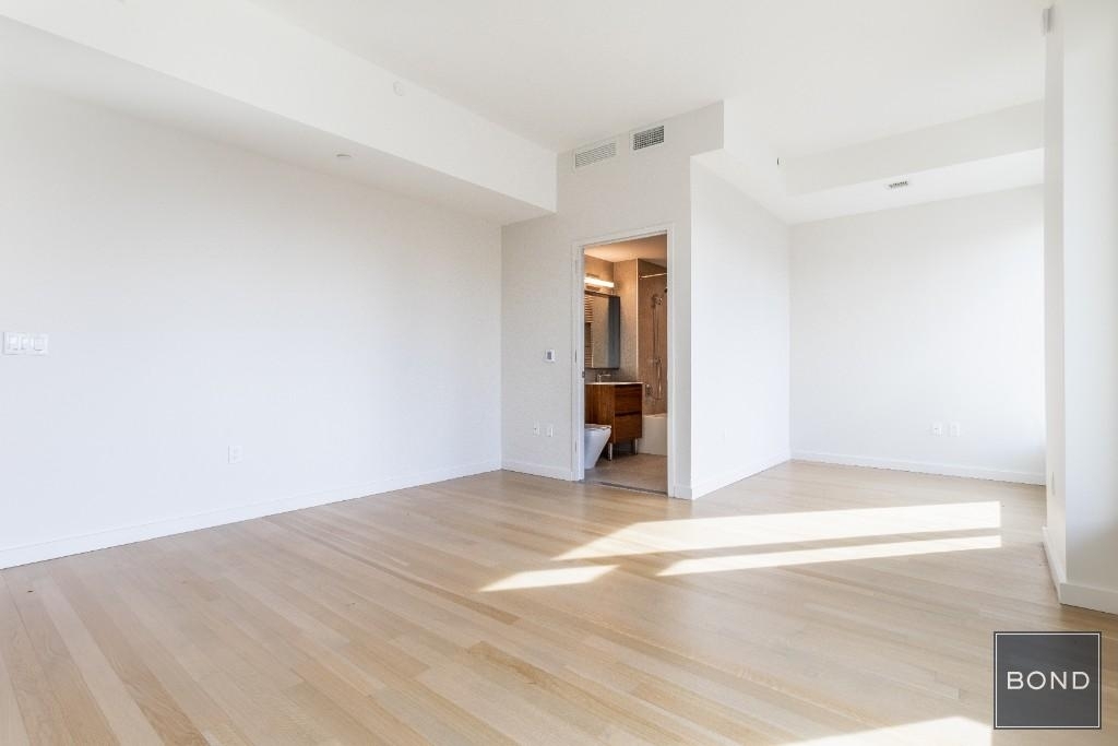 515 East 86th Street - Photo 3