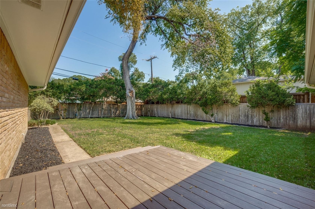 9737 Chiswell Rd - Photo 21