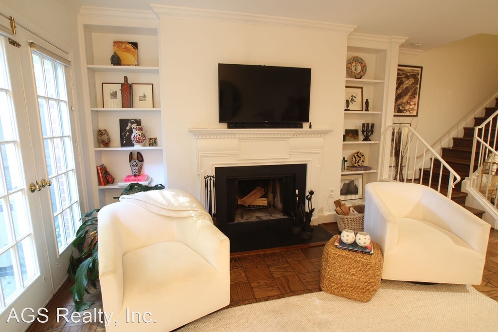 3217 Sutton Place, Nw Unit C - Photo 17