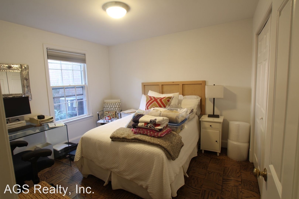 3217 Sutton Place, Nw Unit C - Photo 24