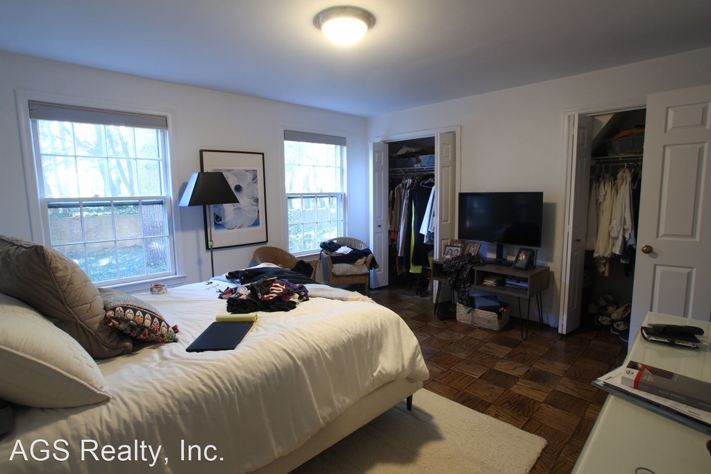 3217 Sutton Place, Nw Unit C - Photo 21