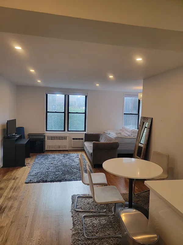 229 East 28th St. - Photo 4