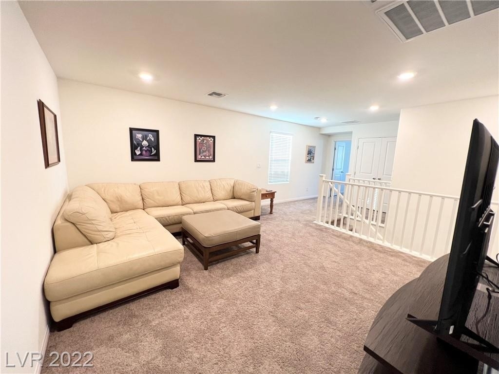 6994 Sylmar Ave Avenue - Photo 12