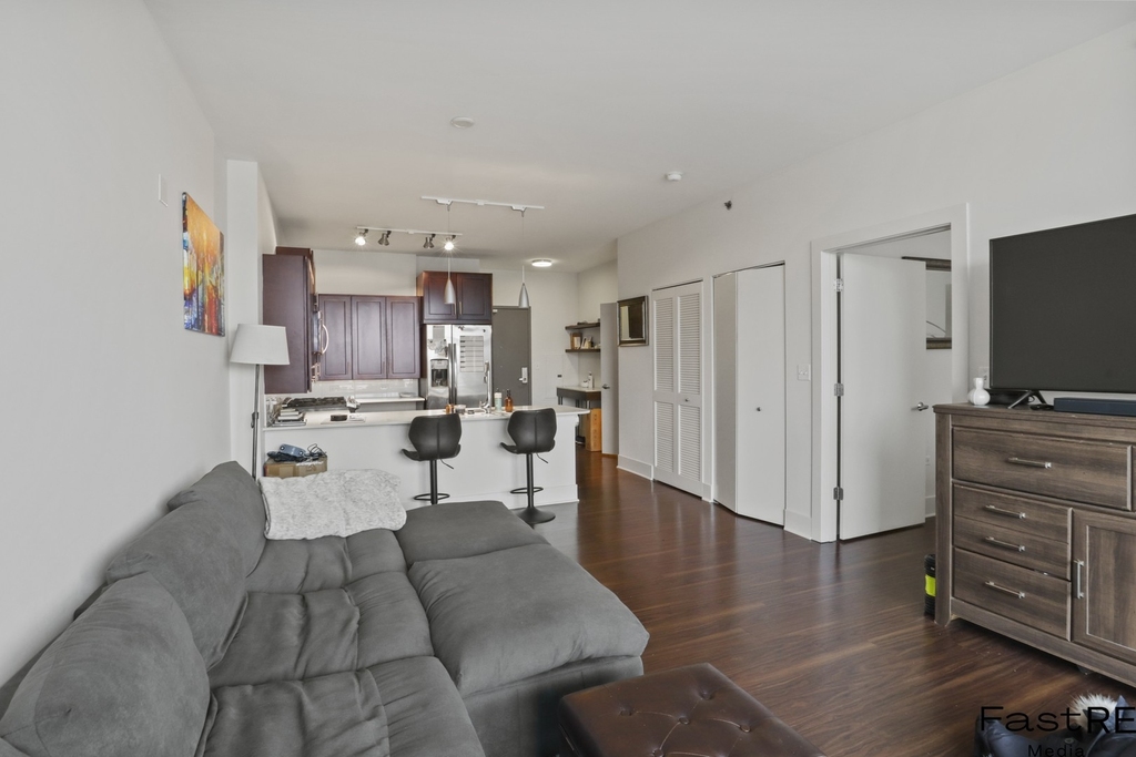 1457 N Halsted Street - Photo 4