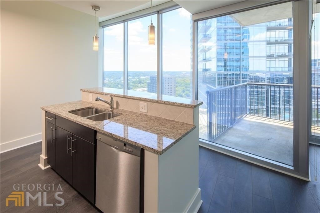 1080 Peachtree St Ne  #2207 - Photo 4