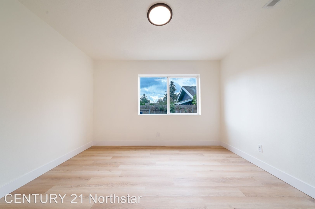 7040 Se 85th Ave - Photo 12