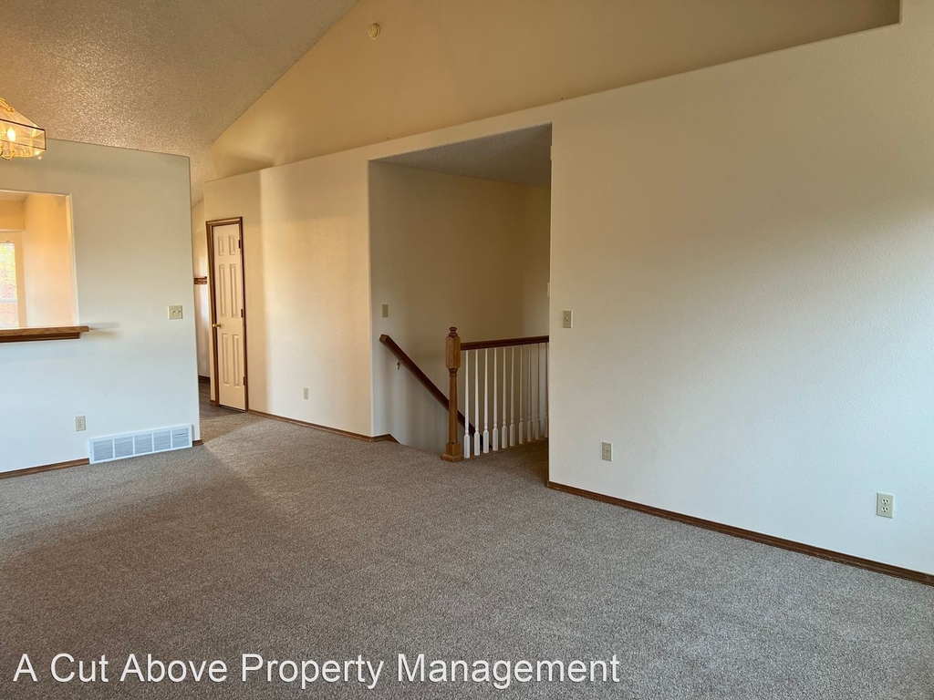 4939 Chariot Drive - Photo 6