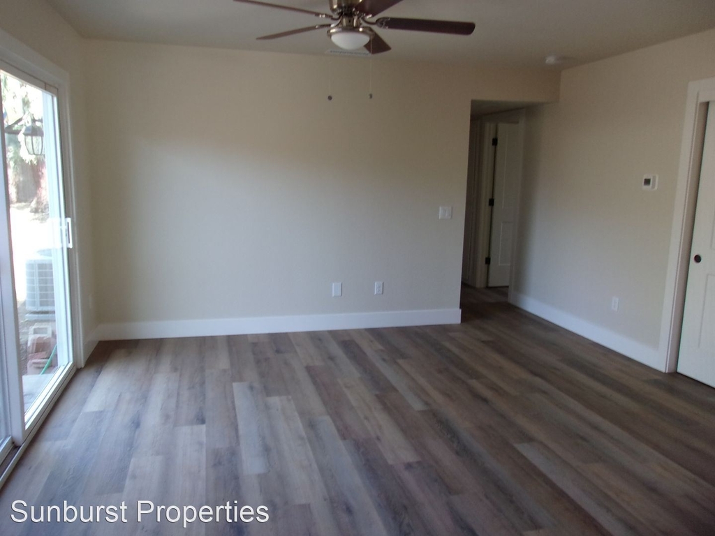 2765 Angeles Ct. - Photo 9