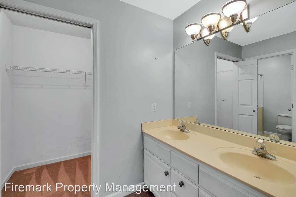 111 Edgewater Court - Photo 17