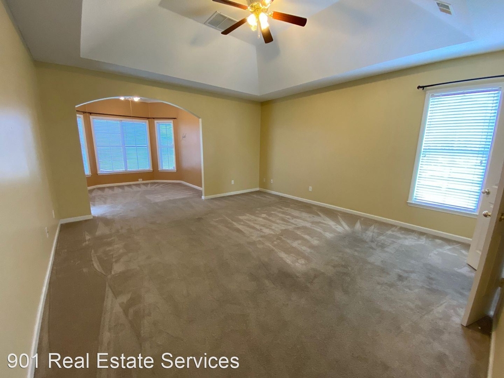 7638 Easterly Lane - Photo 17