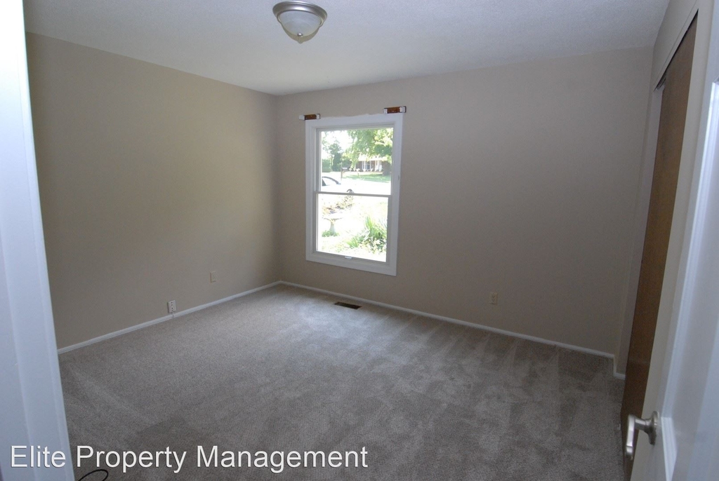 515 Glan Tai Drive - Photo 32