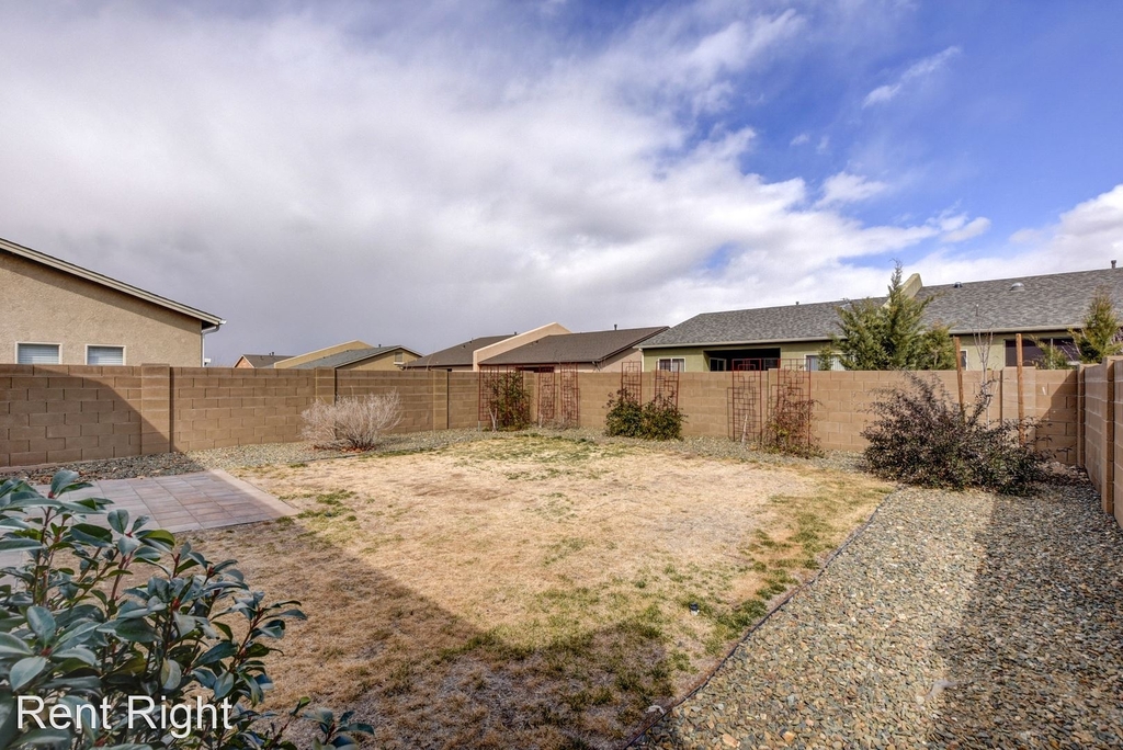 6758 E Arden Court - Photo 21