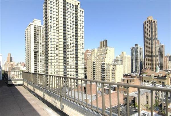 East 80th Street - Photo 10