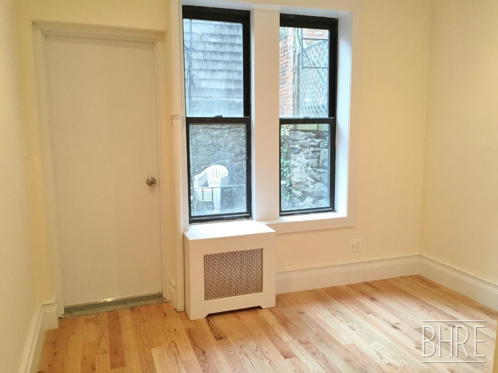 42 Hicks St. - Photo 8