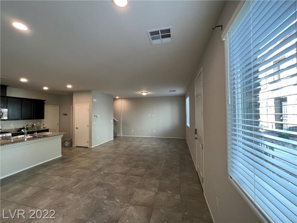 7232 Halo Falls Street - Photo 5