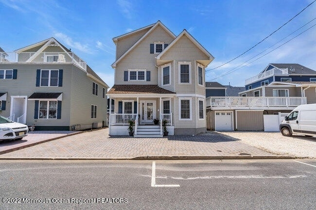 63 Fort Avenue - Photo 1