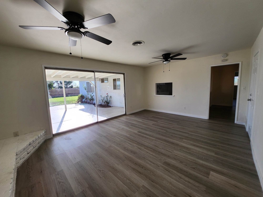 13521 Phillippi Ave. - Photo 7