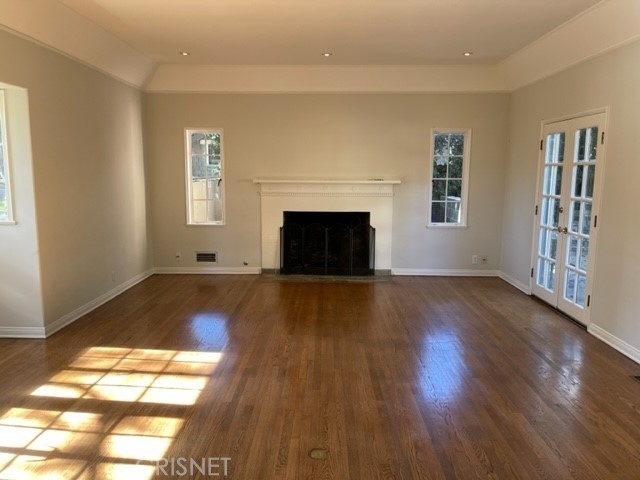 531 W Roses Road - Photo 8