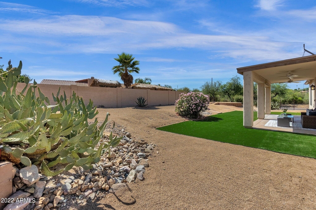 14052 N El Pueblo Boulevard - Photo 17