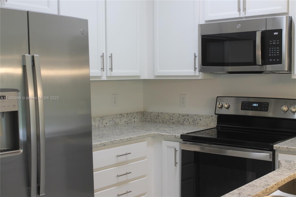 4756 Sw 63rd Ter - Photo 6