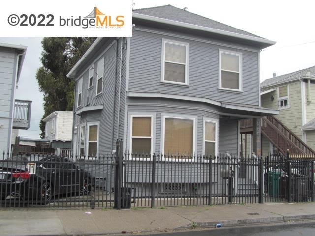 2807 Filbert - Photo 1