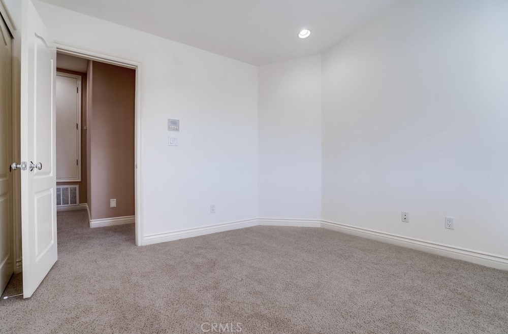 623 Aviation Way - Photo 29