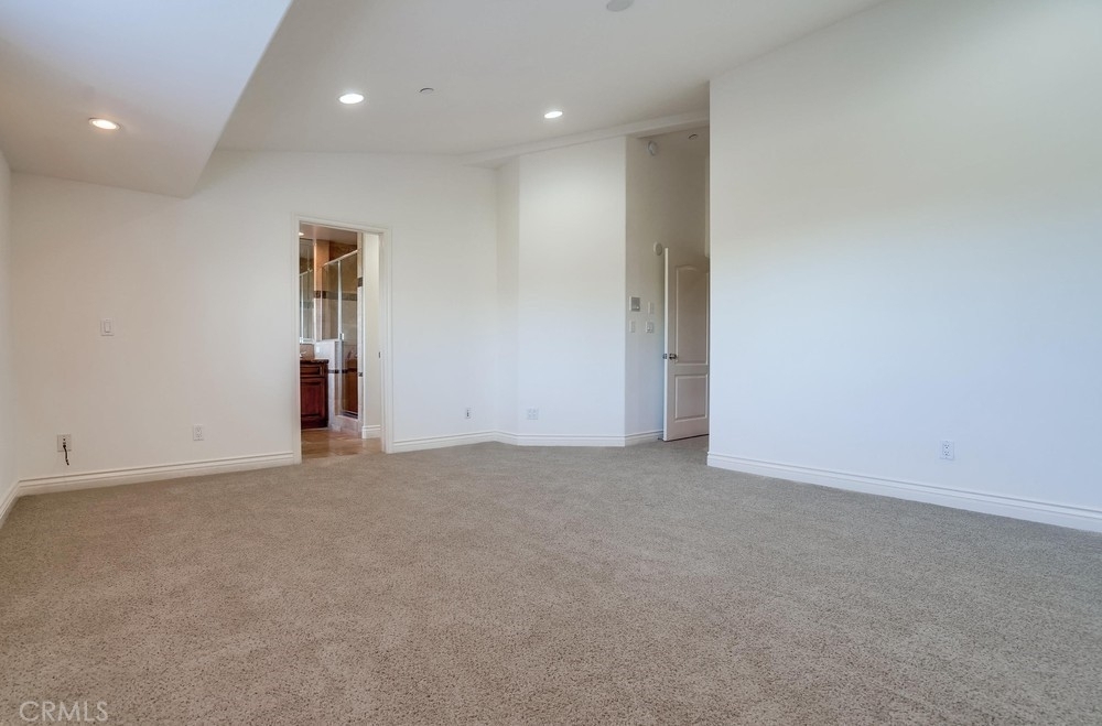 623 Aviation Way - Photo 21