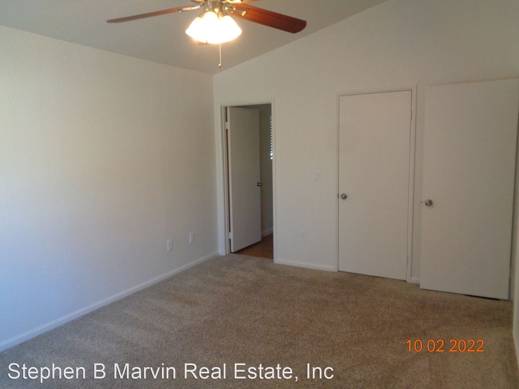 14313 Winchester Drive - Photo 12