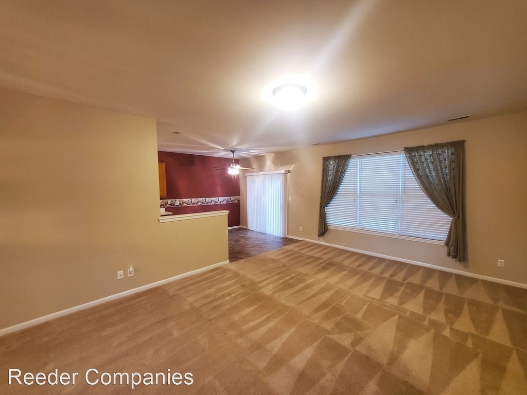 880 Manistee Ave. - Photo 1