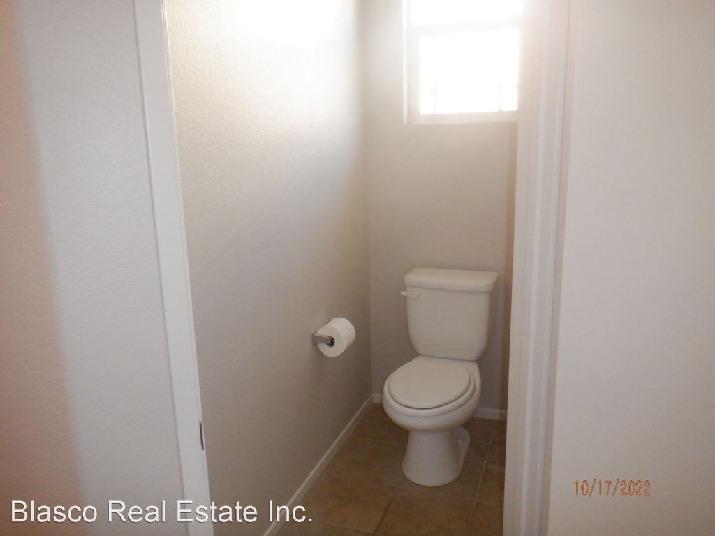 1573 Excel Court - Photo 34