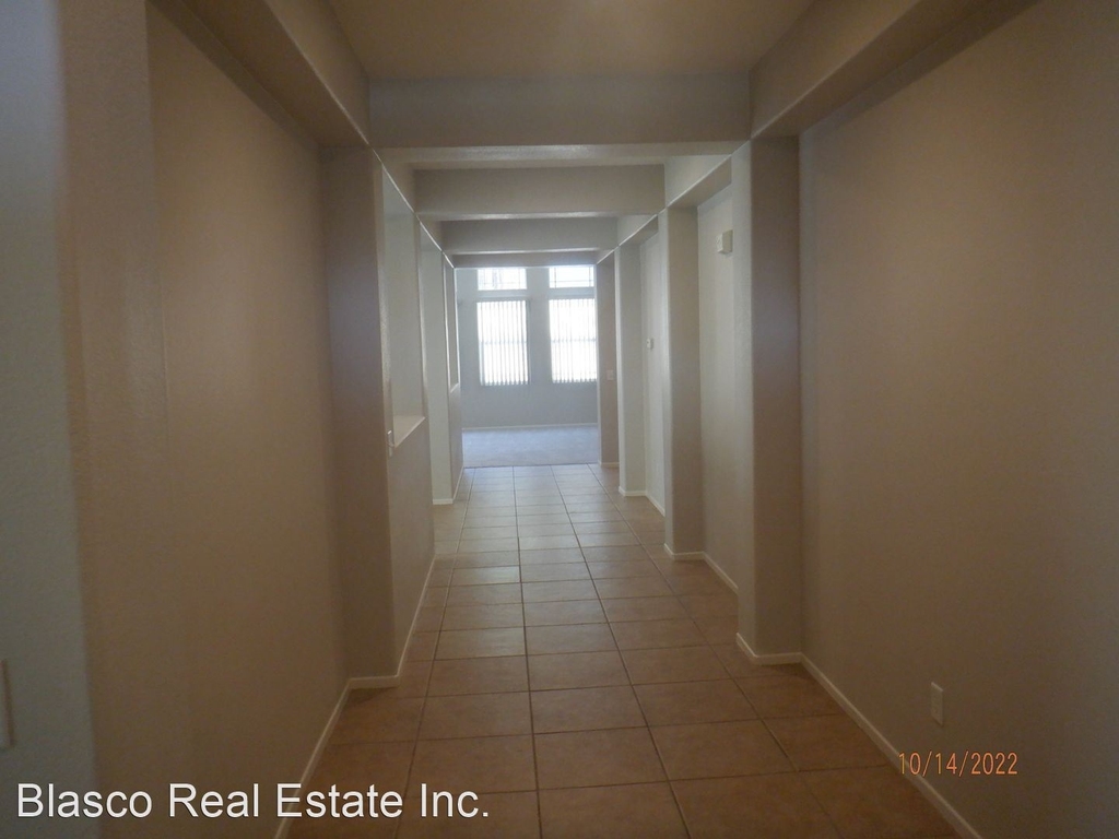 1573 Excel Court - Photo 10